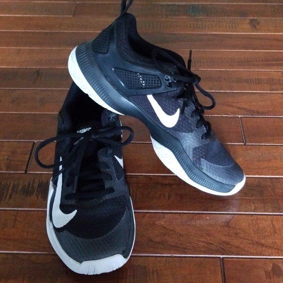 Nike Shoes - Nike Zoom Volleyball Shoes, size 7